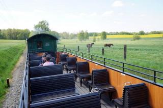 �摜(320x213)�E�g��摜(640x426)